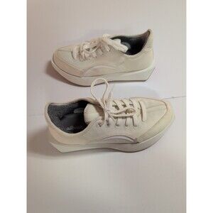 Allbirds Wool Runners Women's Size 8 Cream Off-White Merino Wool Sneakers